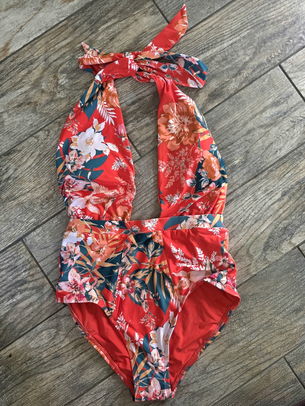 Nwot Modcloth Bethany Red Floral Halter One-Piece Swimsuit Sz Small